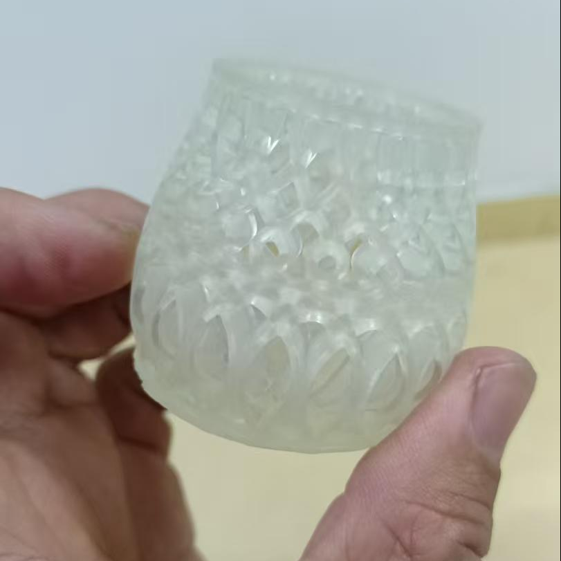 UVU6203-3D is a two-component (A/B) dual-cure aliphatic polyurethane polyurea methacrylate elastomer resin for DLP/LCD 3D printing. It offers high precision, low viscosity, no NCO or organotin, low odor, light color, excellent toughness, tensile strength, tear resistance, flexibility, elongation at break, moderate elasticity, photosensitivity, and wear resistance.